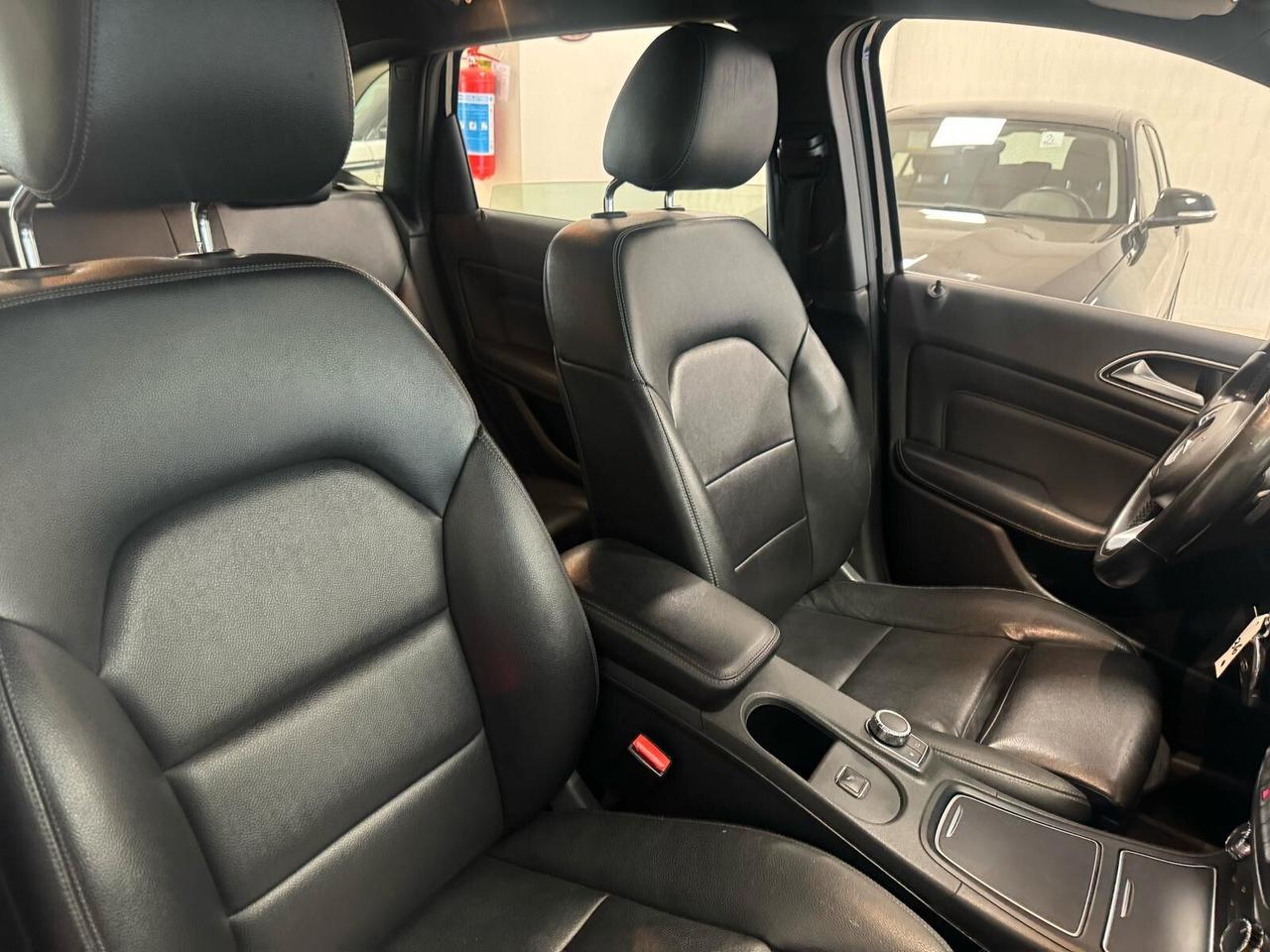 Mercedes-benz B 180 B 180 d Automatic Premium