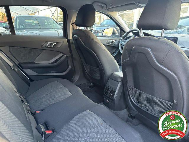 BMW 118 i 5p. Advantage Automatica Led