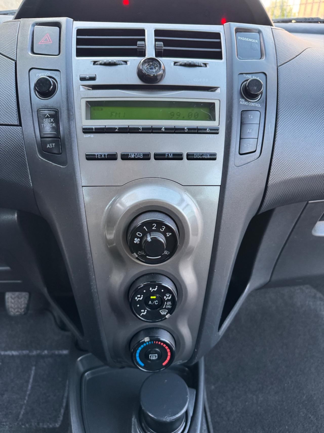 Toyota Yaris soli 120000km