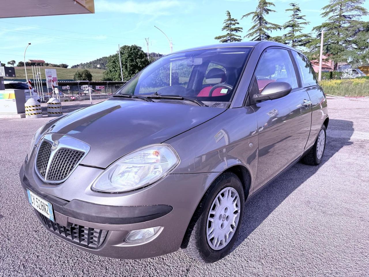 Lancia Ypsilon 1.2 16V Argento Ok neopatentati