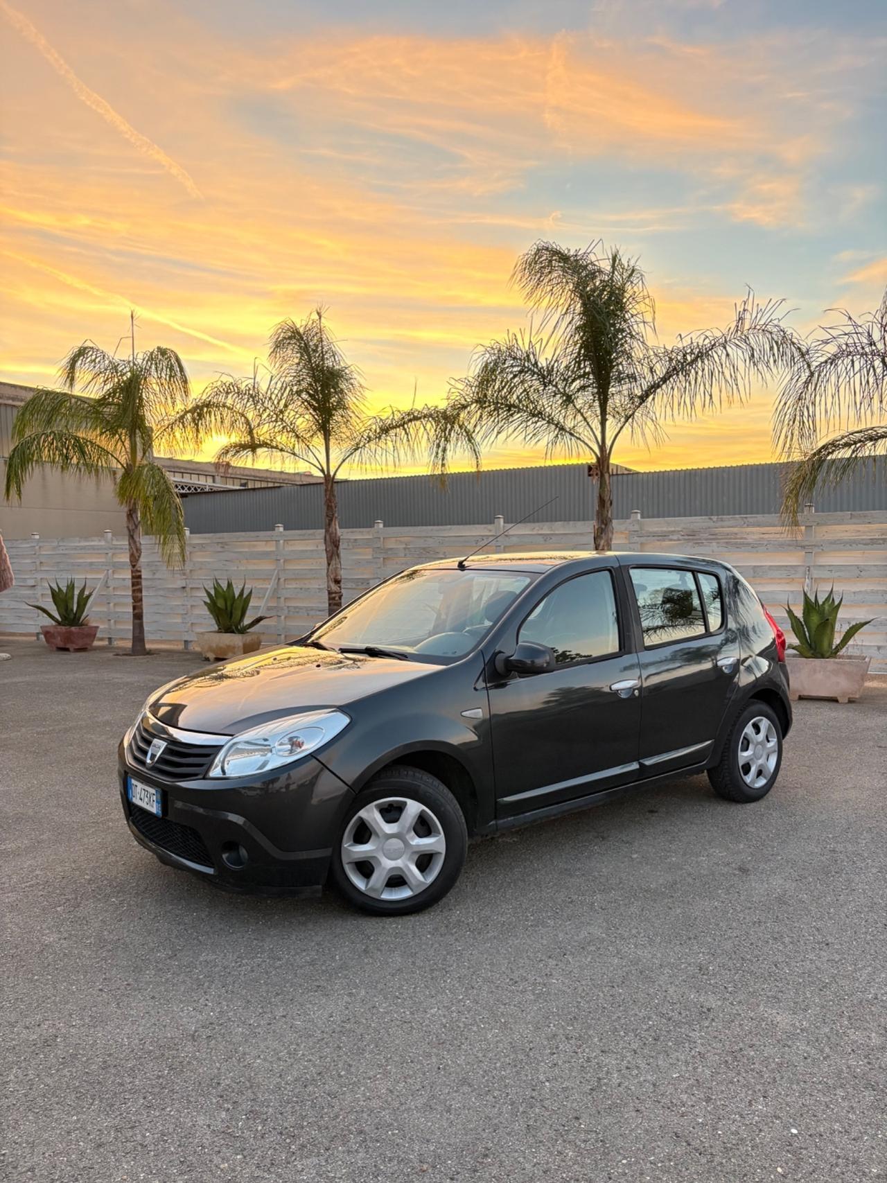 Dacia Sandero 1.4 GPL casa madre adatta a neo patentati