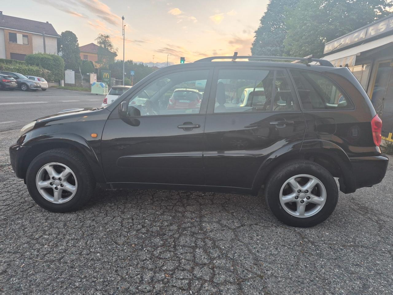 Toyota RAV 4 RAV4 2.0 Tdi D-4D cat 5 porte Sol