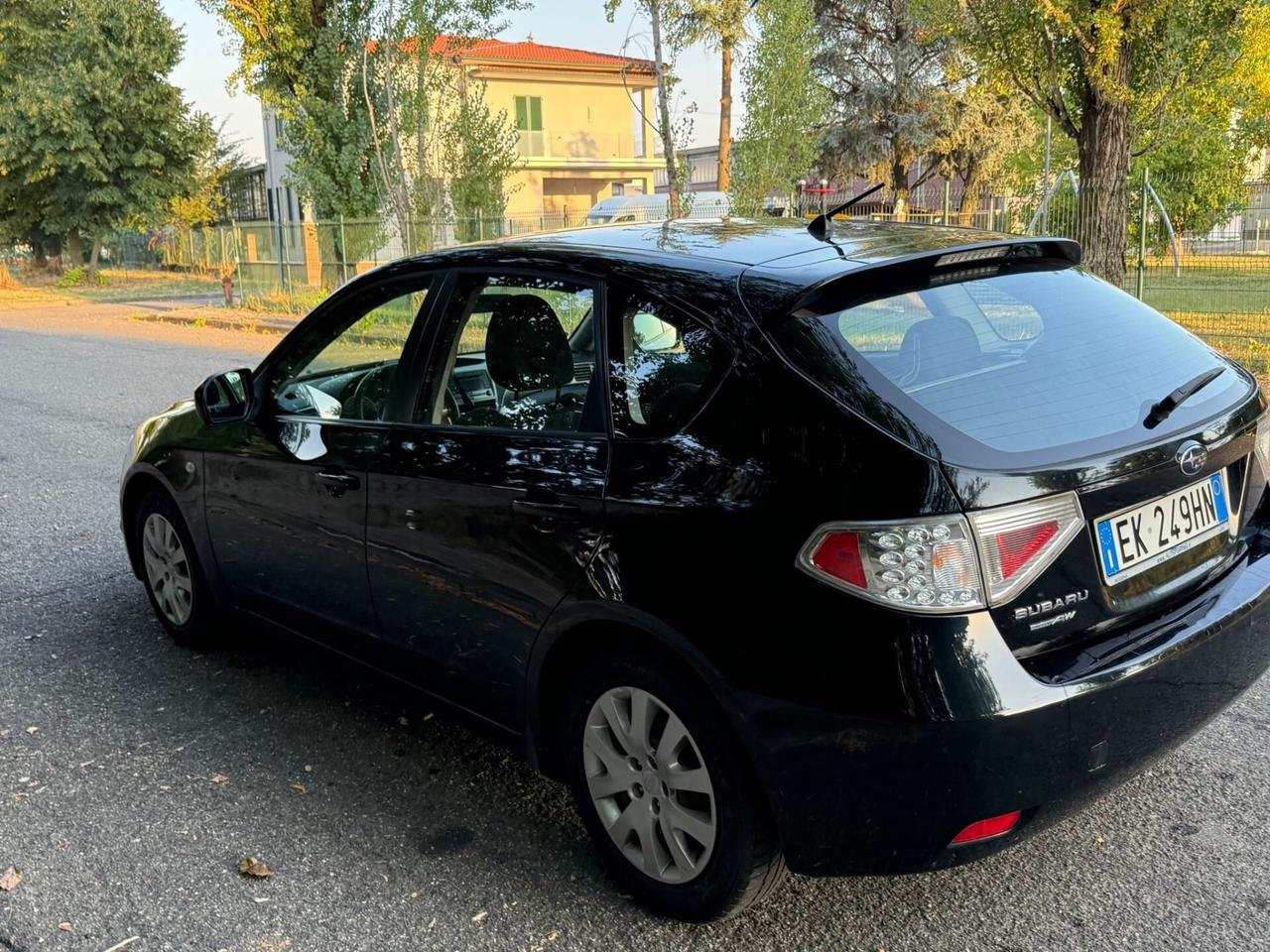 Subaru Impreza 1.5- 4X4 !!!! UNICO PROPRIETARIO!!!