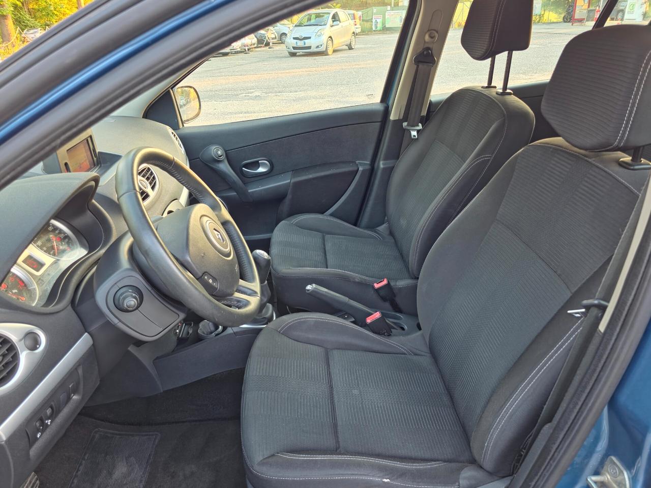 Renault Clio 1.2 16V 5 porte Luxe CV-75 E4 Manuale NEO 2010
