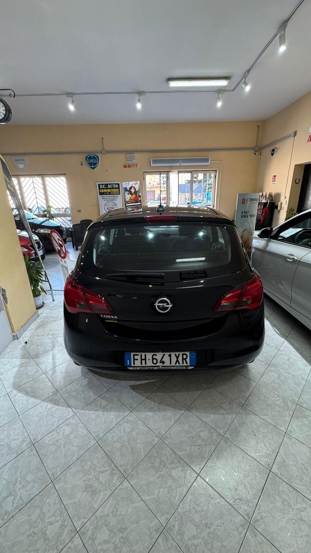 Opel Corsa 1.2 5 porte