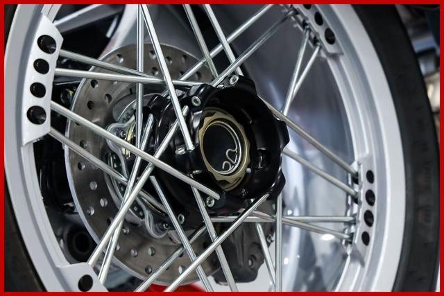 MV AGUSTA Superveloce 800 98 EDIZIONE|214 OF 300