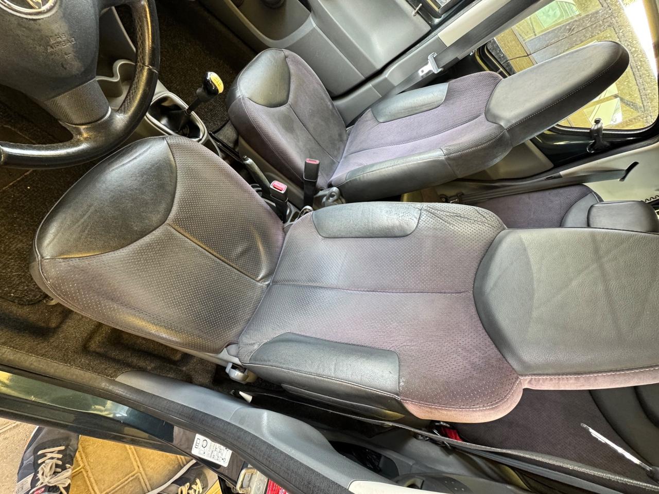 Toyota Aygo 1.0 12V VVT-i 5 porte Deep Ocean Connect