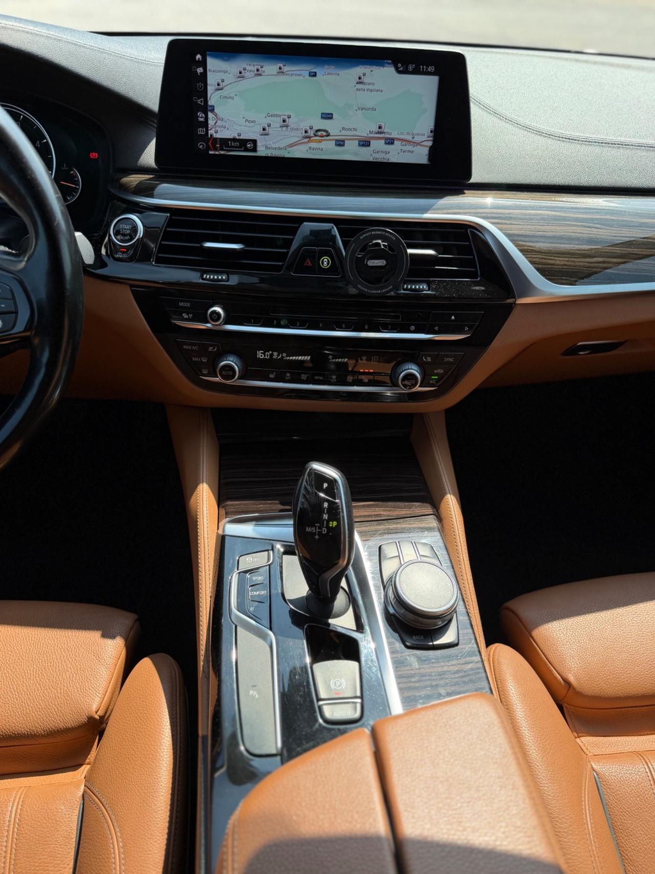 Bmw 520 520d Touring Luxury X-Drive