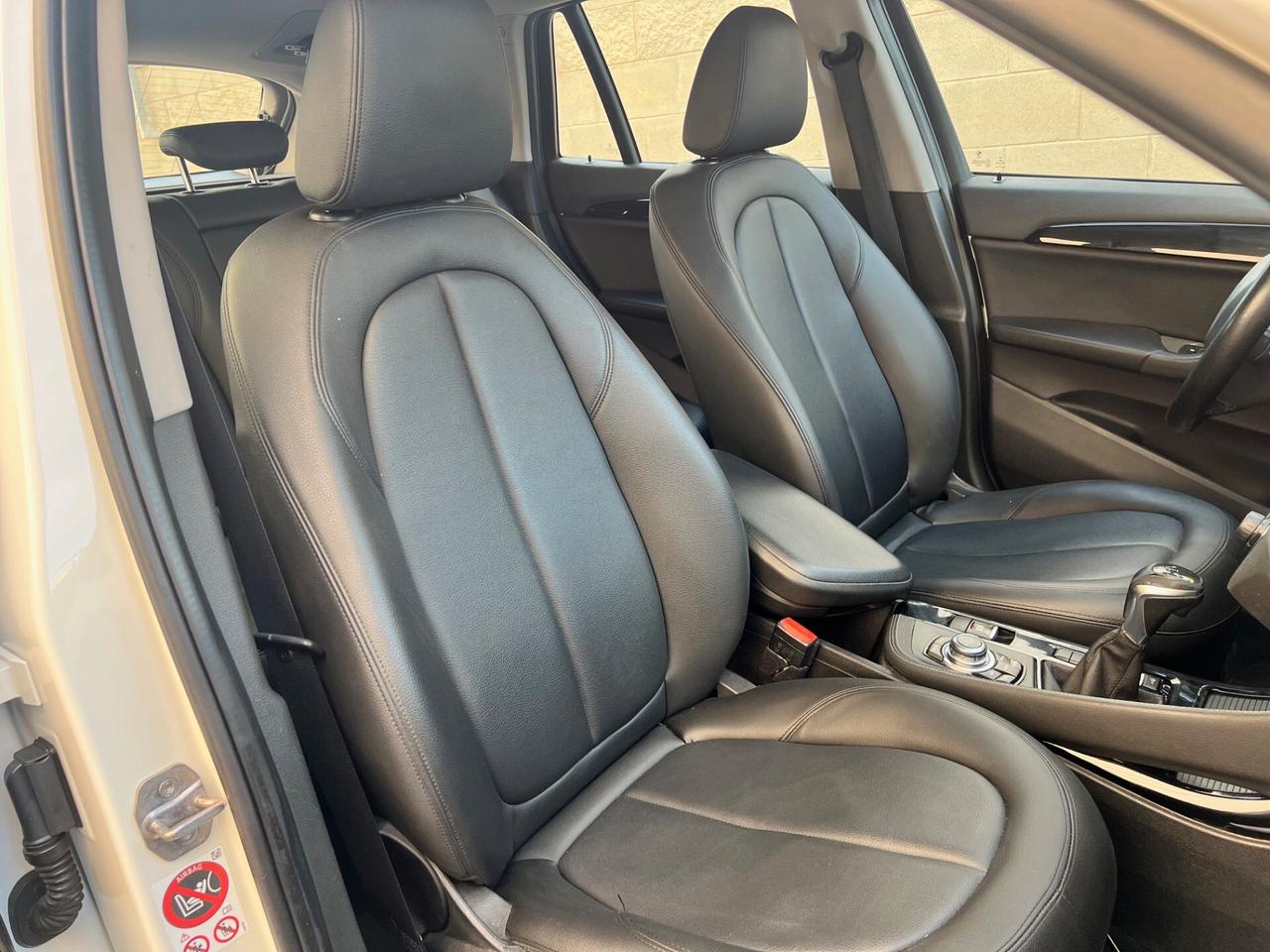 Bmw X1 sdrive18d xLine AUTOM. NAVI/PELLE/PDC/LED