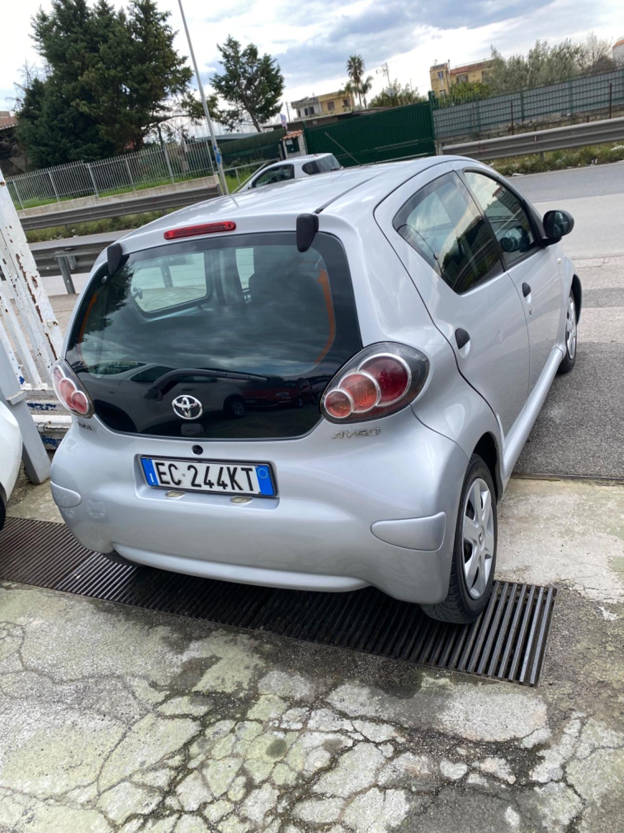 Toyota Aygo 1.0 12V VVT-i 5 porte