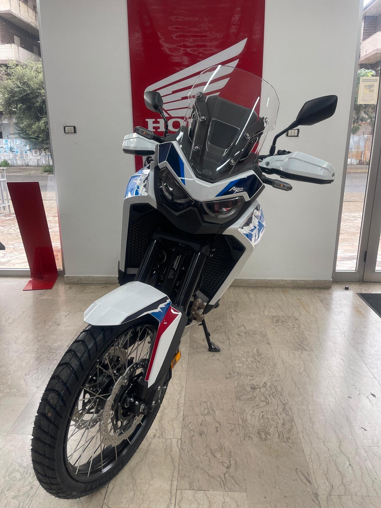 Honda Africa Twin 2025 DCT ES - € 121 al mese