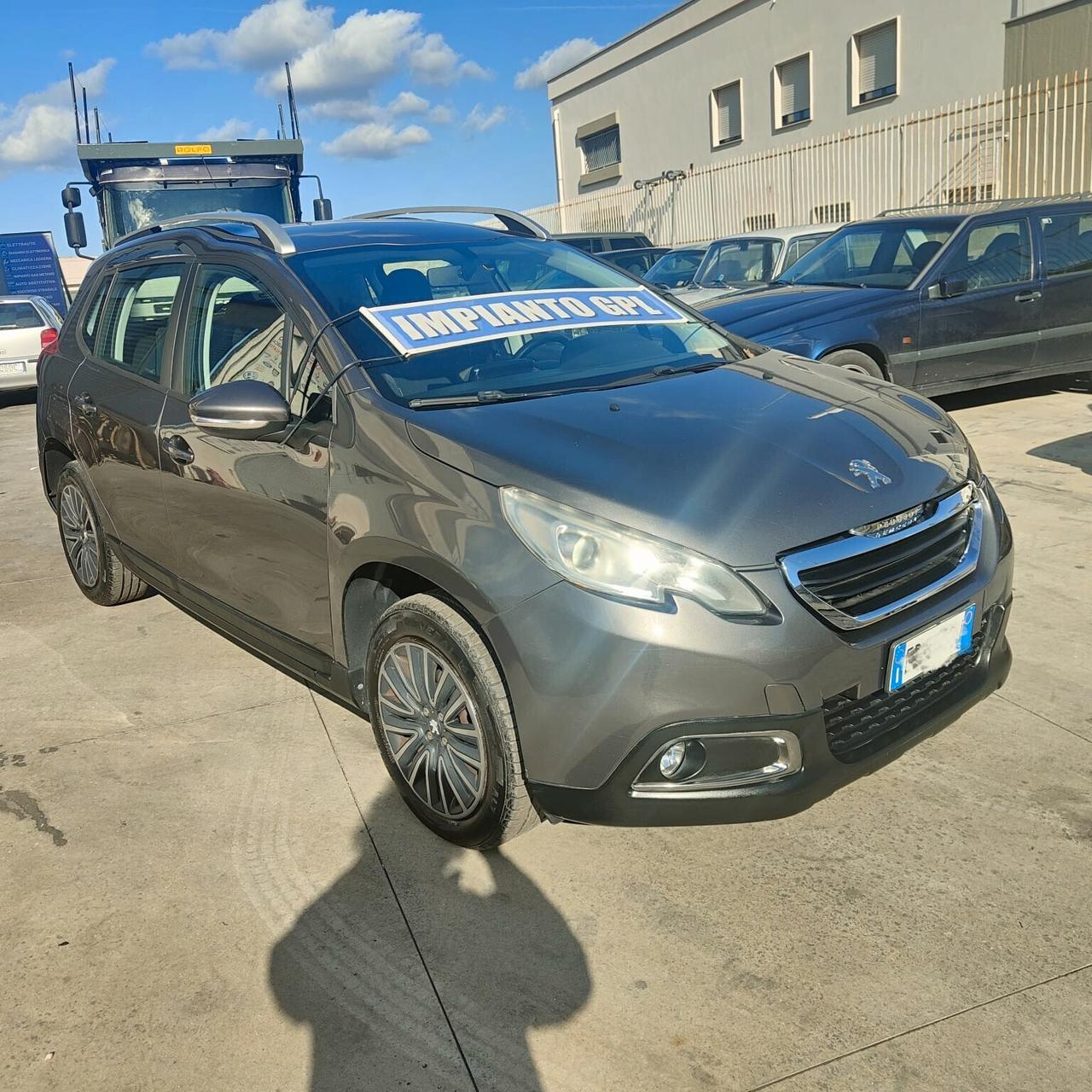 Peugeot 2008 1.2 VTi GPL 82CV Allure