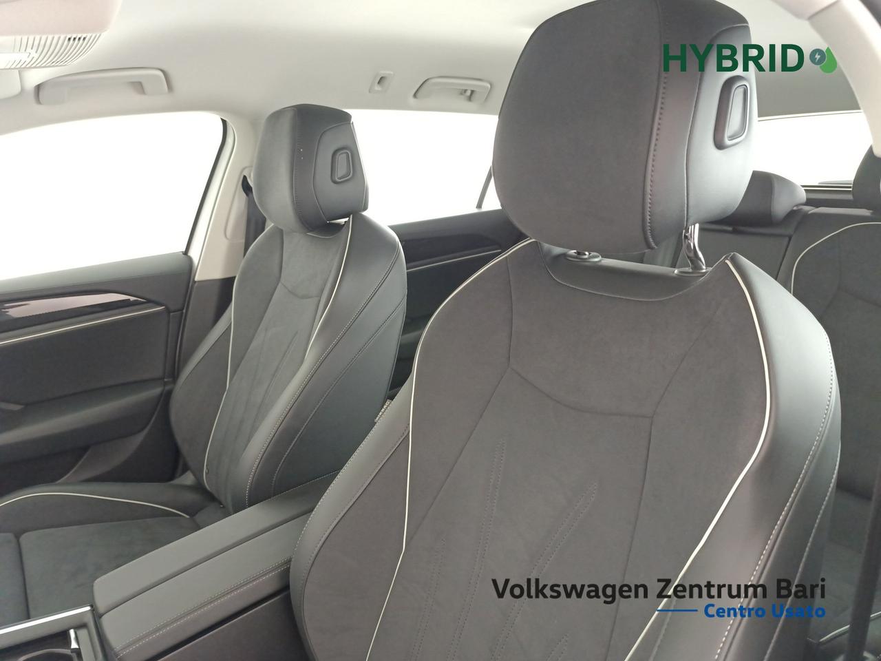 Volkswagen Passat 1.5 tsi ehybrid business 204cv dsg