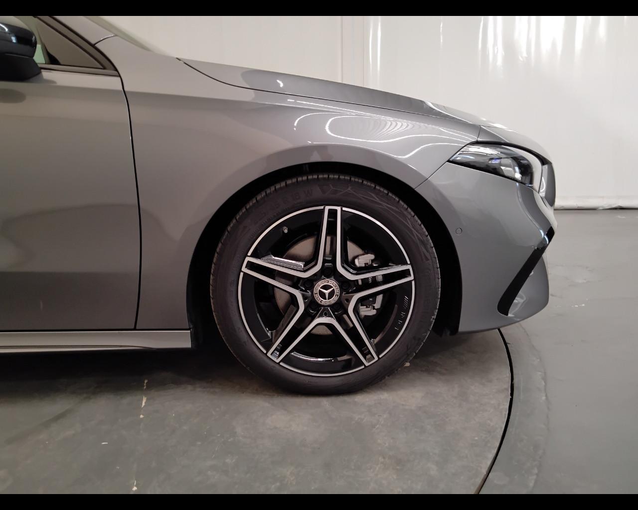 Mercedes-Benz Classe A - W177 2023 - A 180 d AMG Line Advanced Plus auto