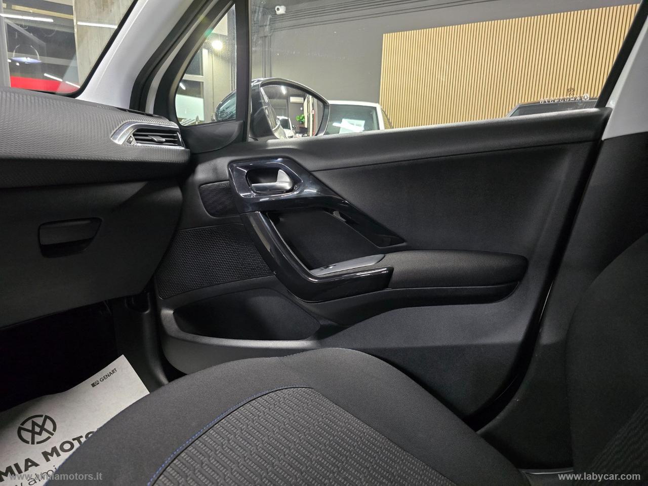 PEUGEOT 208 BlueHDi 100 S&S 5p. Signature