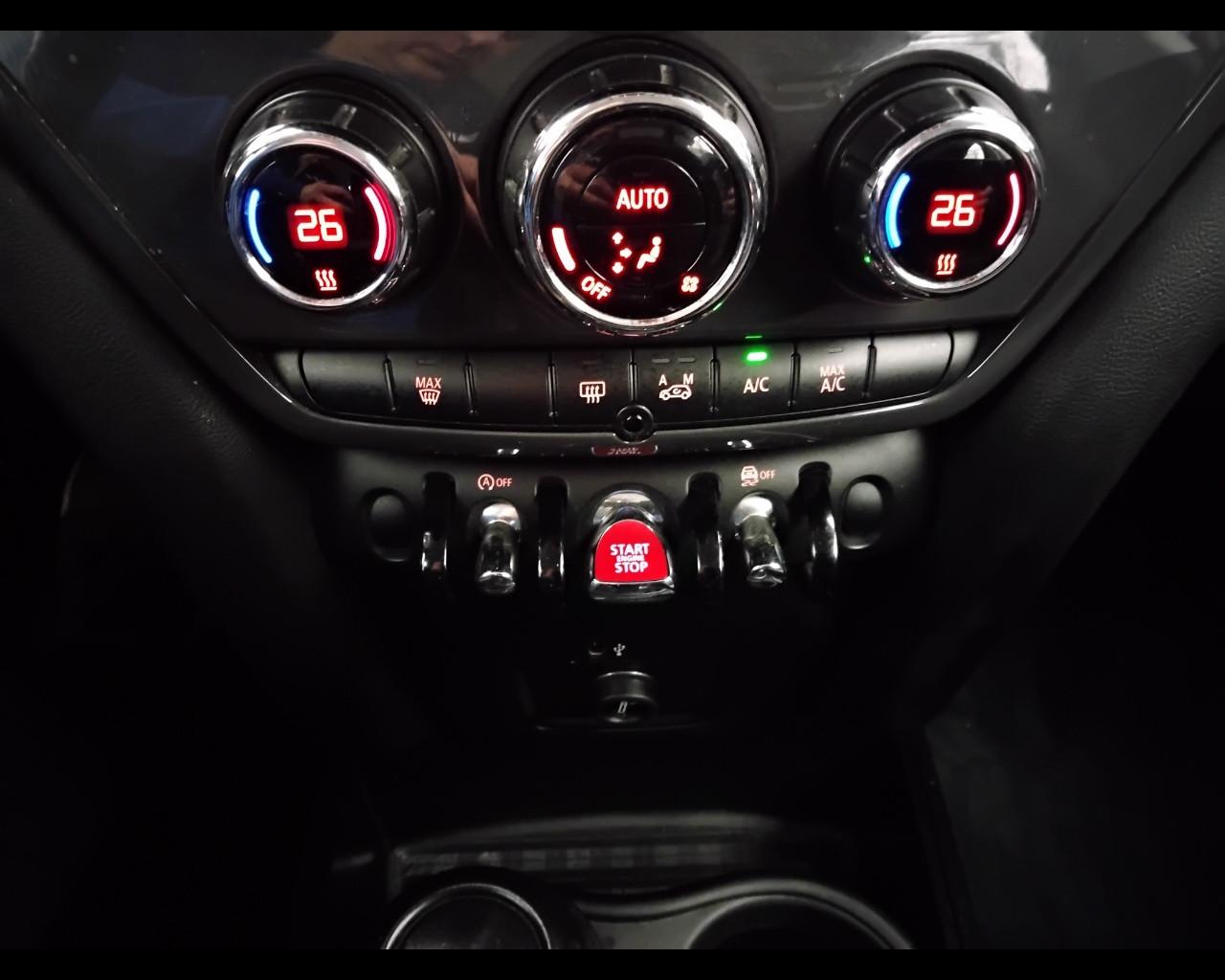 MINI Mini Countryman F60 2017 - Mini Countryman 2.0 Cooper D Boos