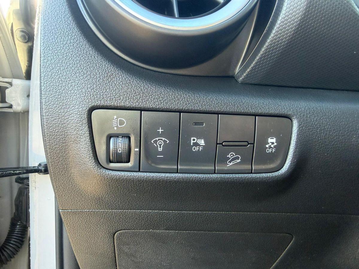 HYUNDAI - Kona - 1.0 T-GDI Xpossible