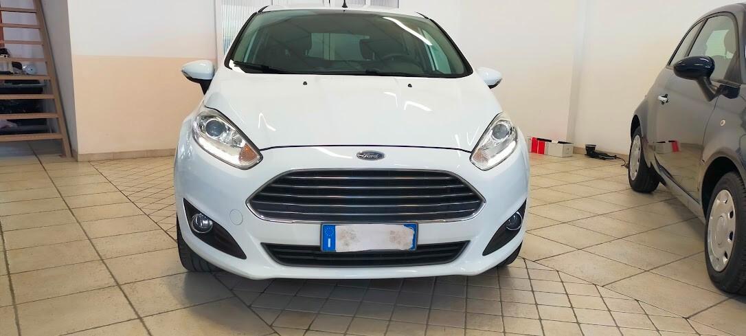 Ford Fiesta 1.4 5p. Bz.- GPL Titanium