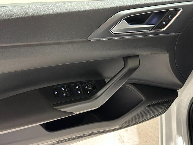 VOLKSWAGEN Taigo 1.0 TSI 115 CV DSG R-Line