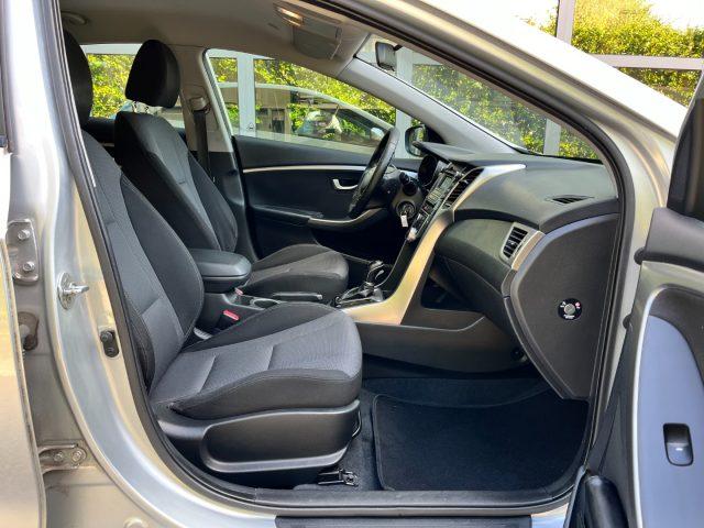 HYUNDAI i30 1.6 CRDi 5p. Comfort A/T