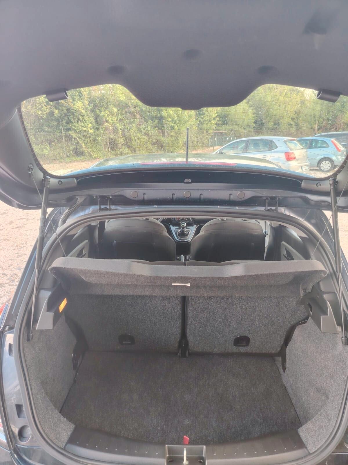 Lancia Ypsilon 1.0 FireFly 5 porte S&S Hybrid Ecochic Gold