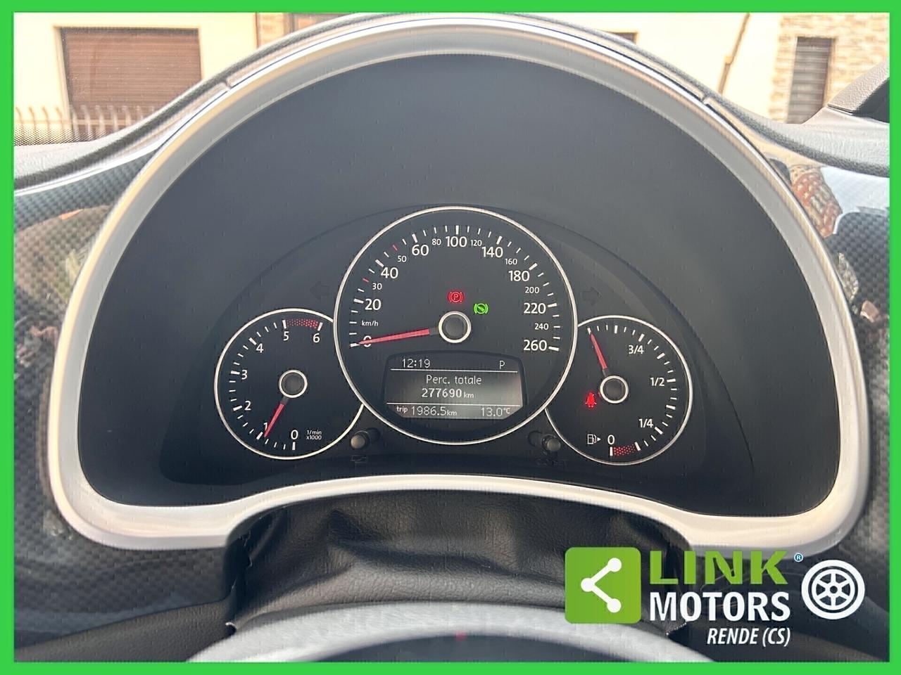 Volkswagen Maggiolino 2.0 TDI DSG Sport 07/2012