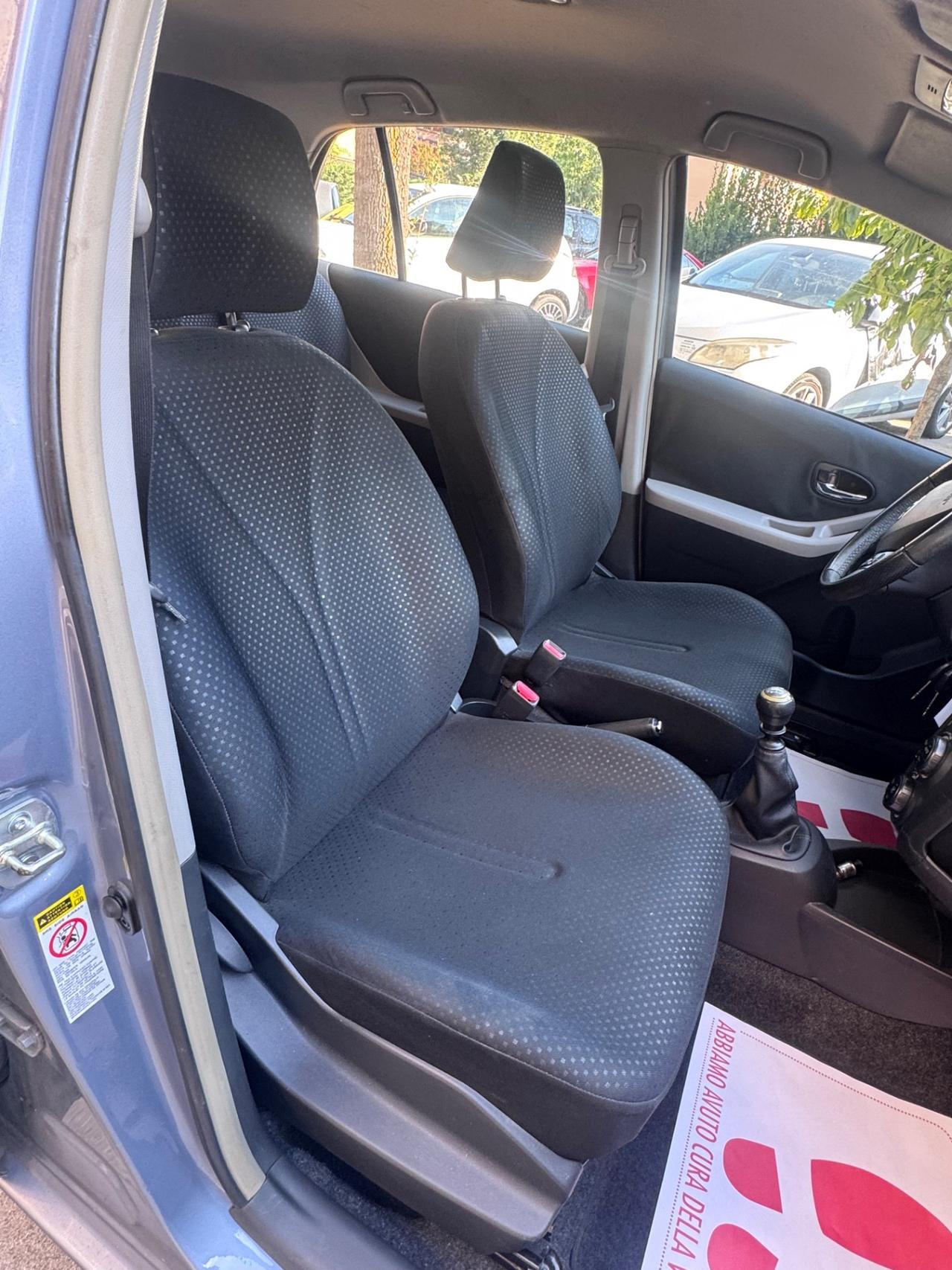 Toyota Yaris 1.3 5 porte Sol