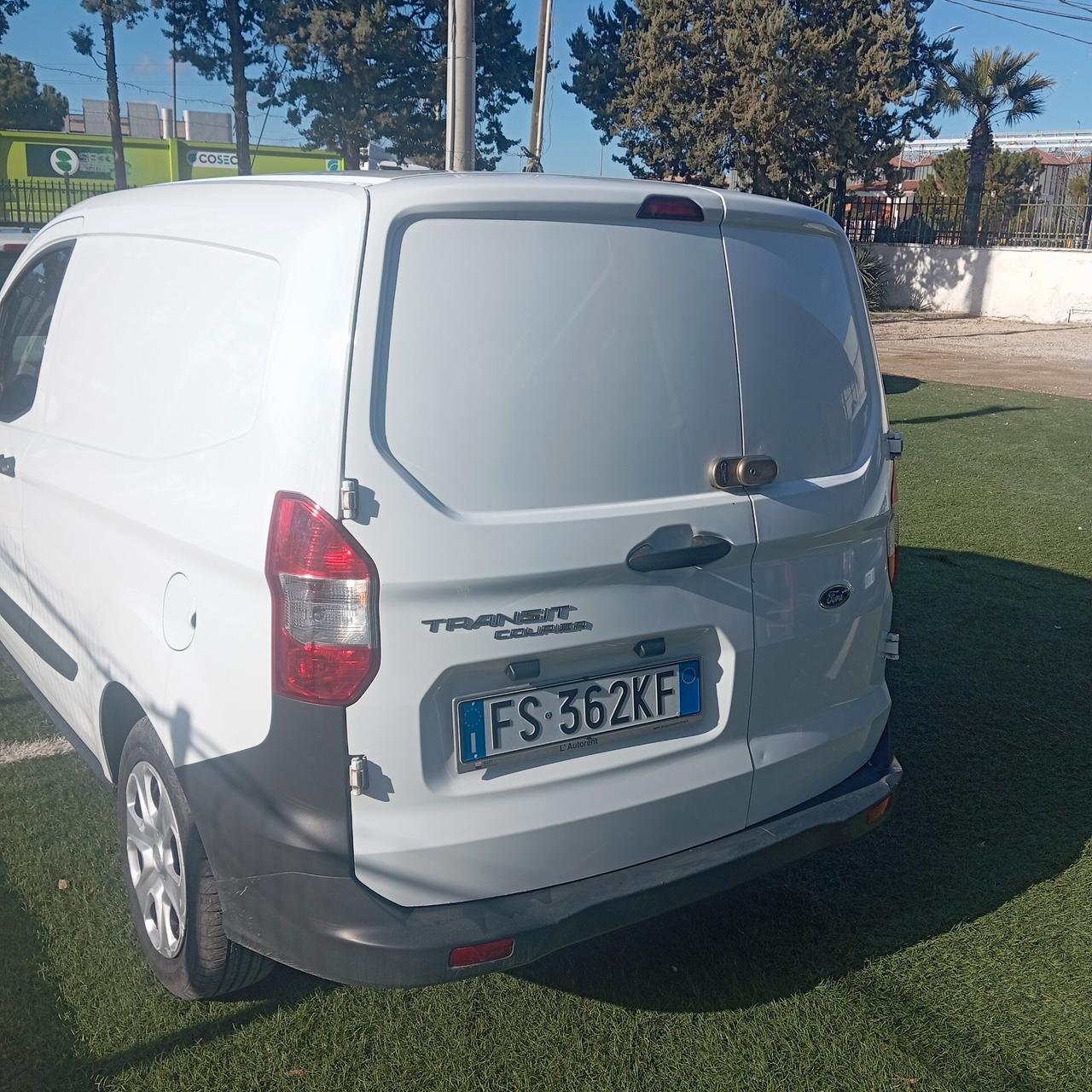 Ford Transit Courier Transit Courier 1.5 TDCi 75CV Van Entry