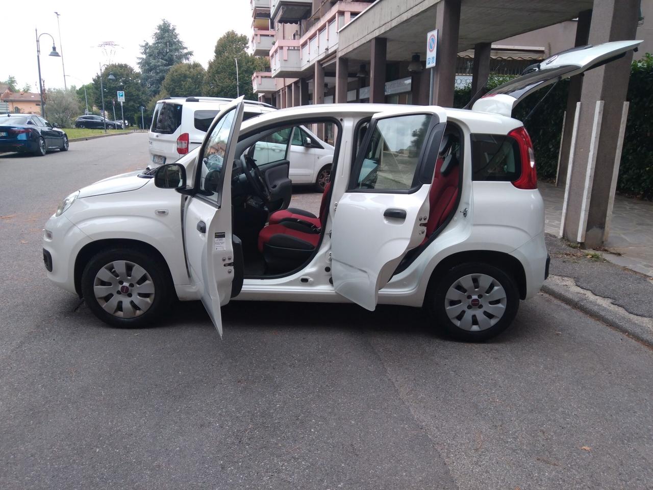 Fiat Panda 1.2 69cv Easy euro6 x neopatentati