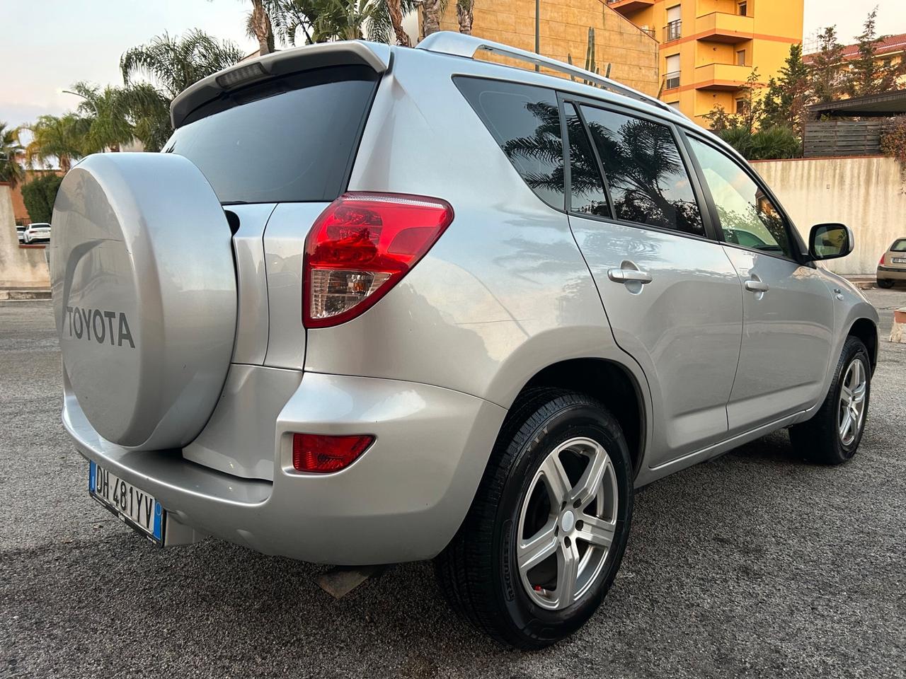 Toyota RAV 4 RAV4 2.2 D-4D 136 CV Sol unico proprietario