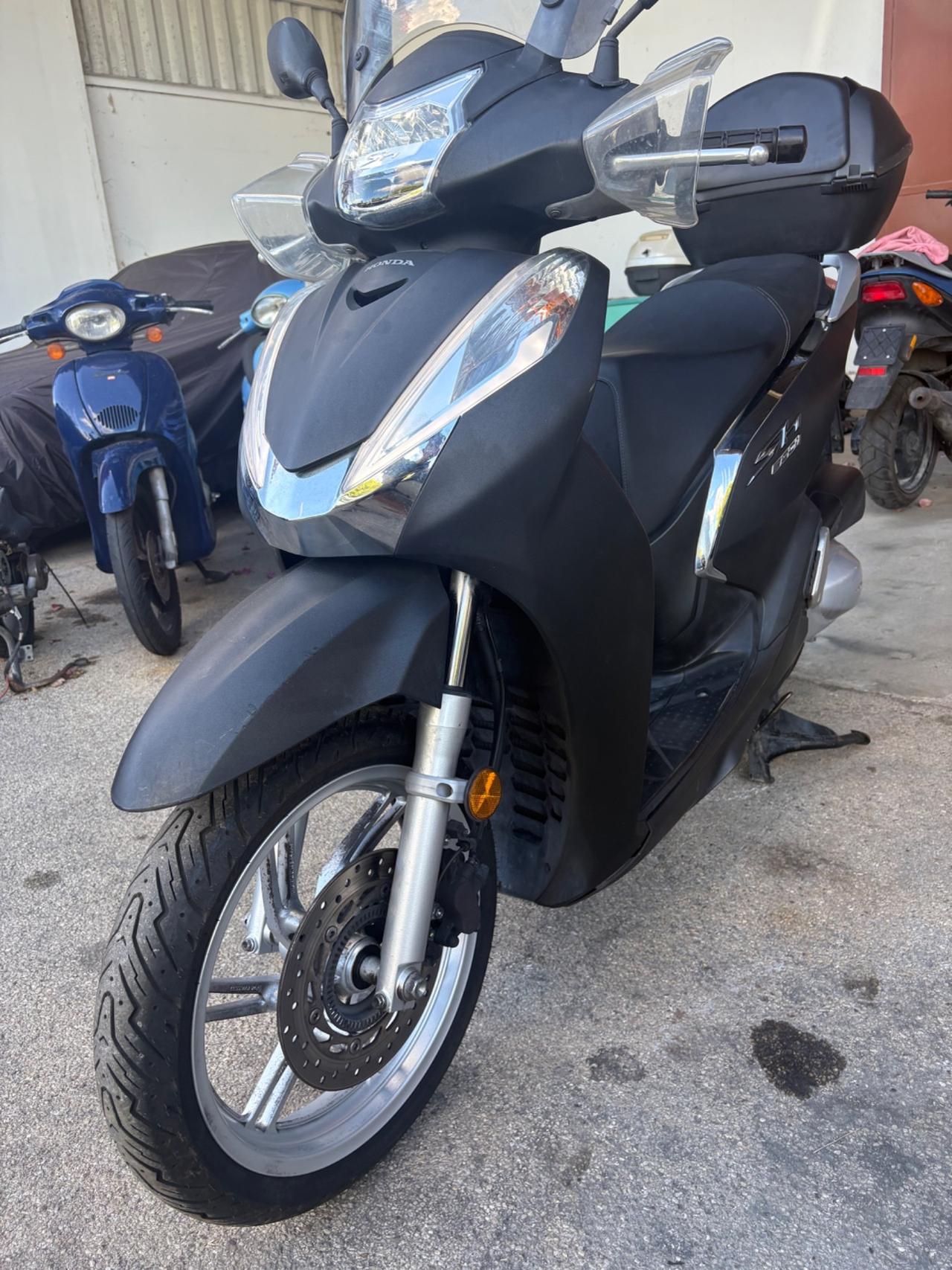 HONDA SH 300 i