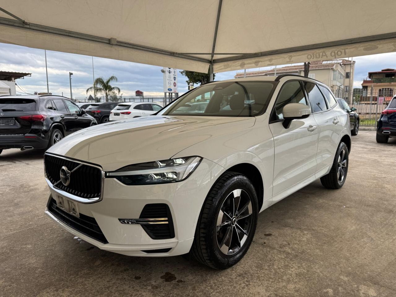 VOLVO XC60 B4 AWD MILD HYBRID MOMENTUM - 2021