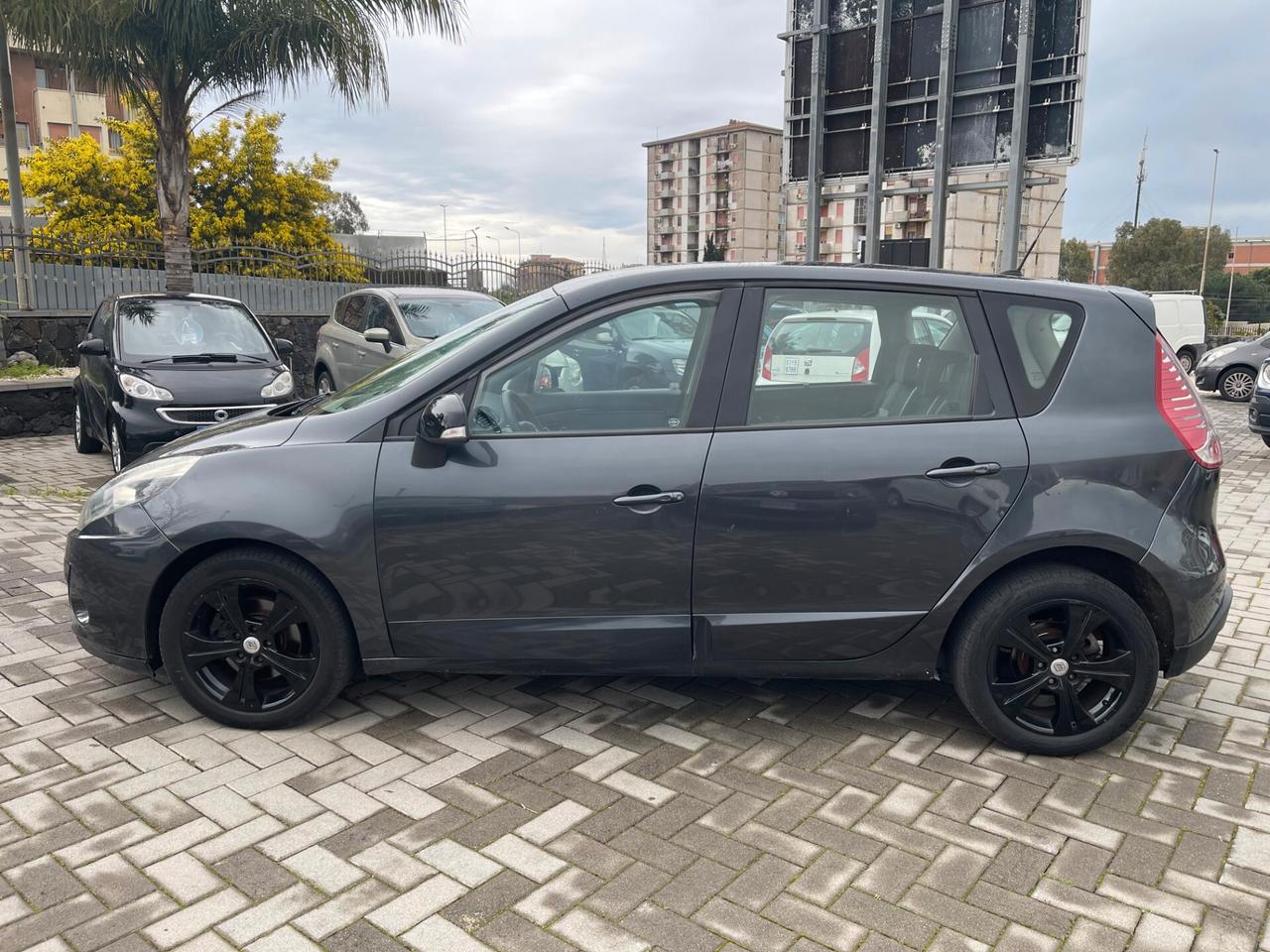 Renault Scenic Scénic X-Mod 1.6 dCi 130CV Luxe