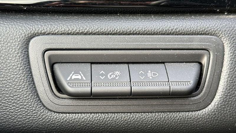 Renault Captur 1.6 E-Tech full hybrid Rive Gauche 145cv auto