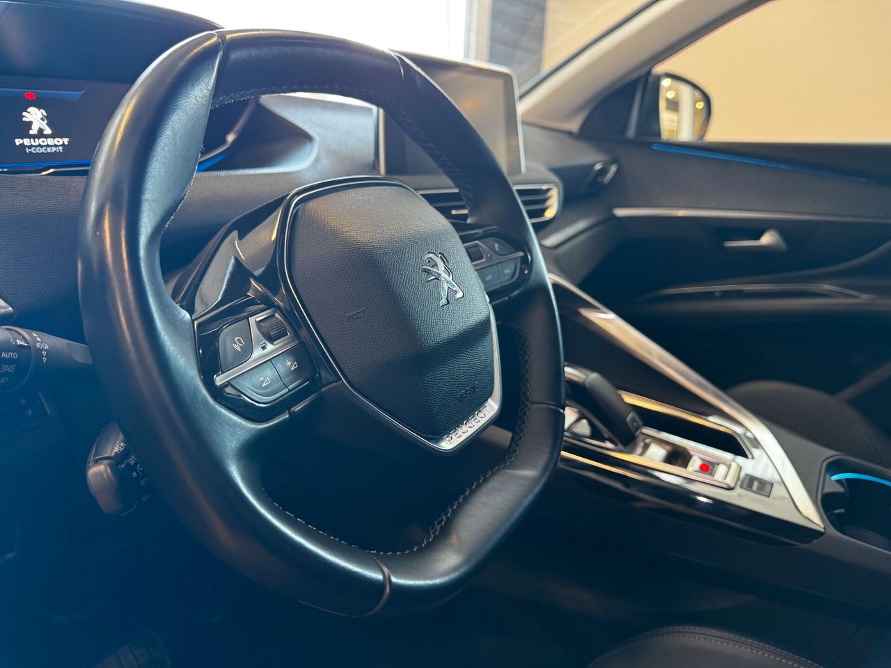 Peugeot 3008 BlueHDi 130cv EAT8 Allure 2020
