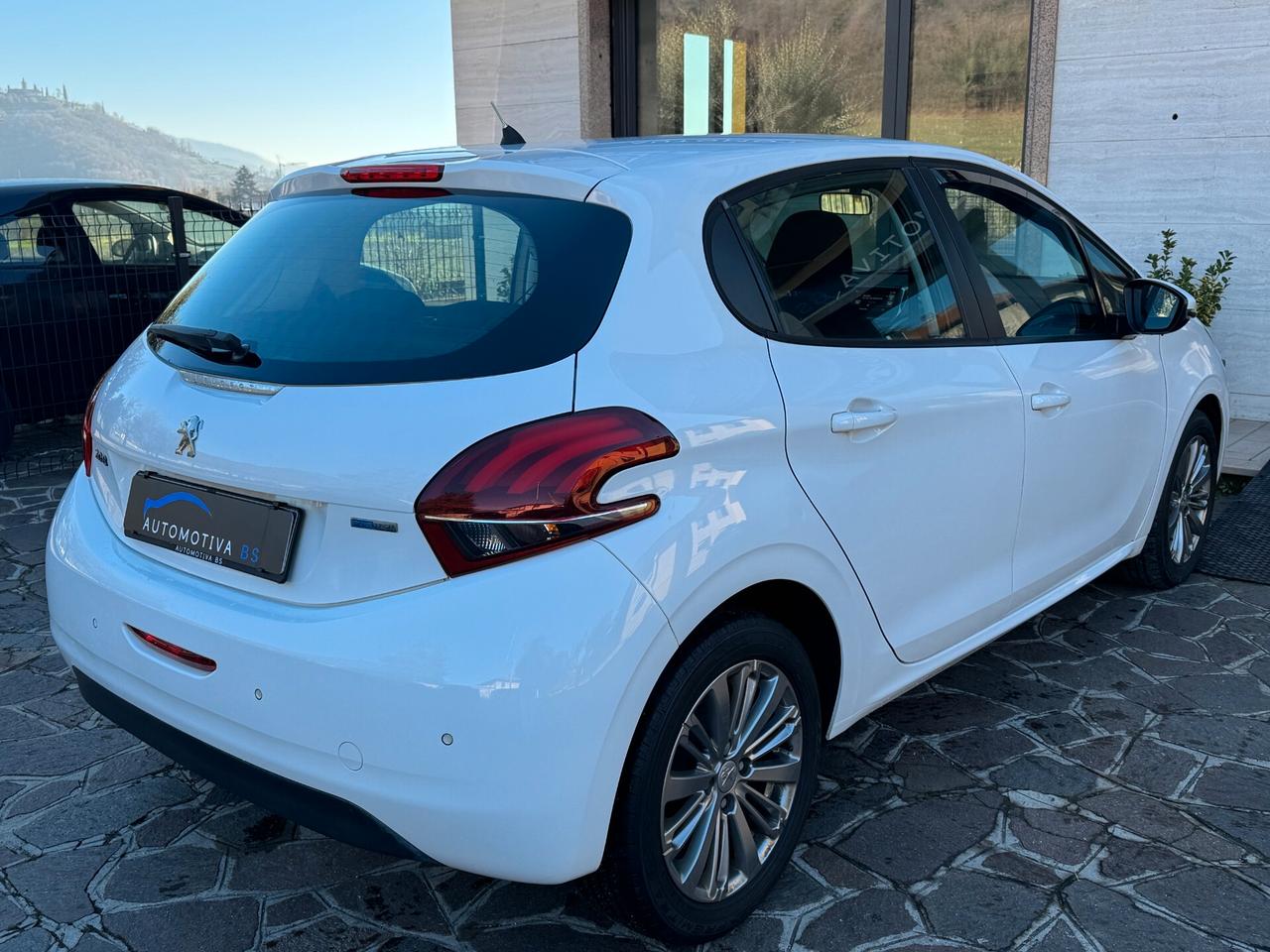 Peugeot 208 PureTech 82 5p. GPL Active