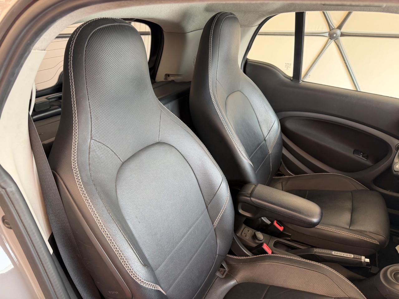 Smart ForTwo BRABUS 0.9 Turbo twinamic Xclusive