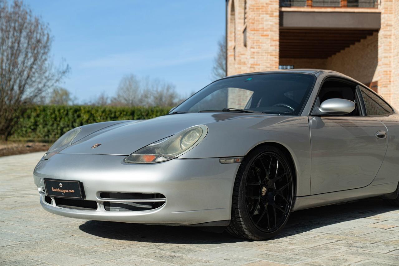 Porsche 996 (911) CARRERA 4 - POR00272