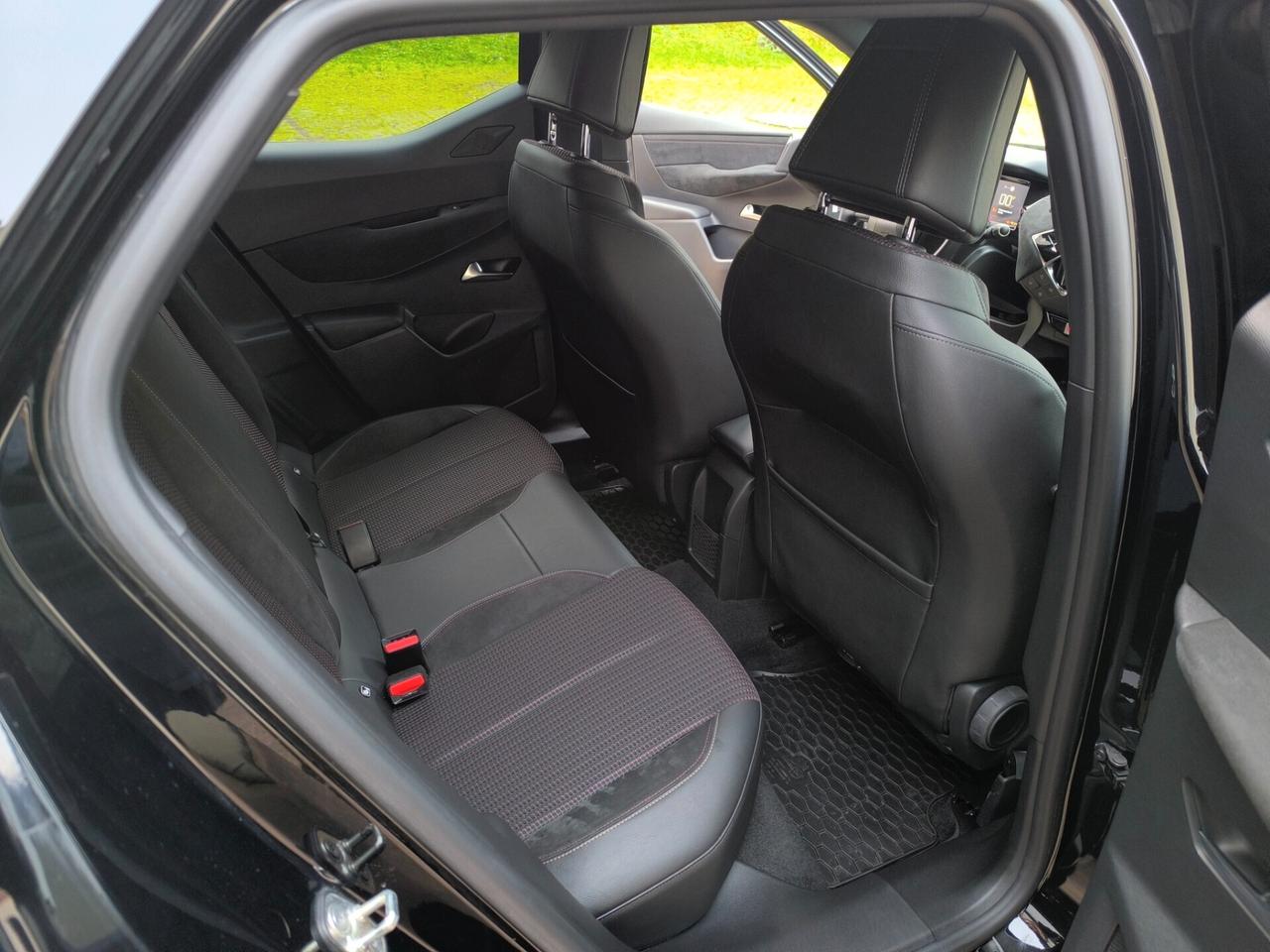 Ds DS3 3 Crossback PureTech 155 aut. Performance Line