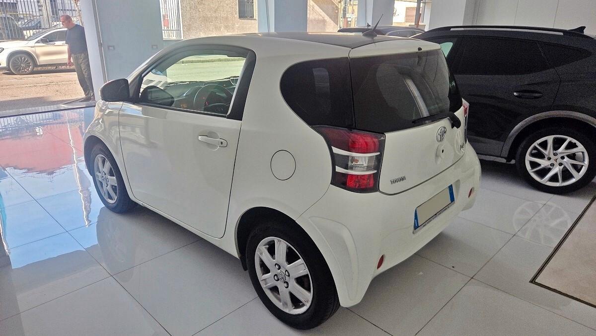Toyota iQ 1.0 CVT Sol