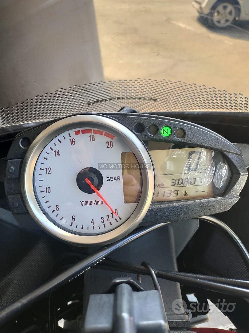 Kawasaki ninja 600 +0maggi0 casco+ rate +permute