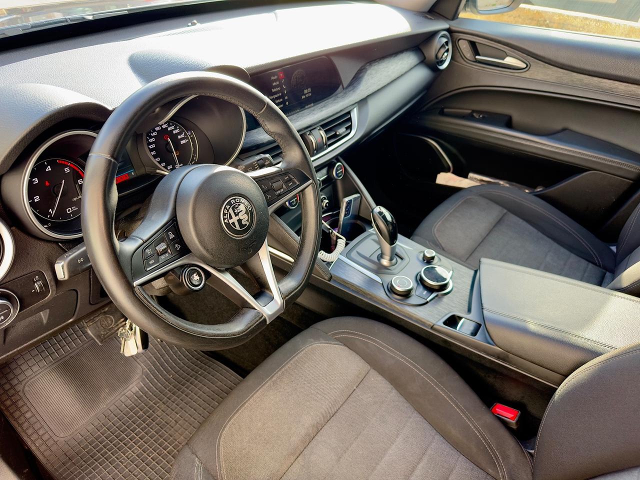 Alfa Romeo Stelvio 2.2 Turbodiesel 160 CV AT8 RWD Business