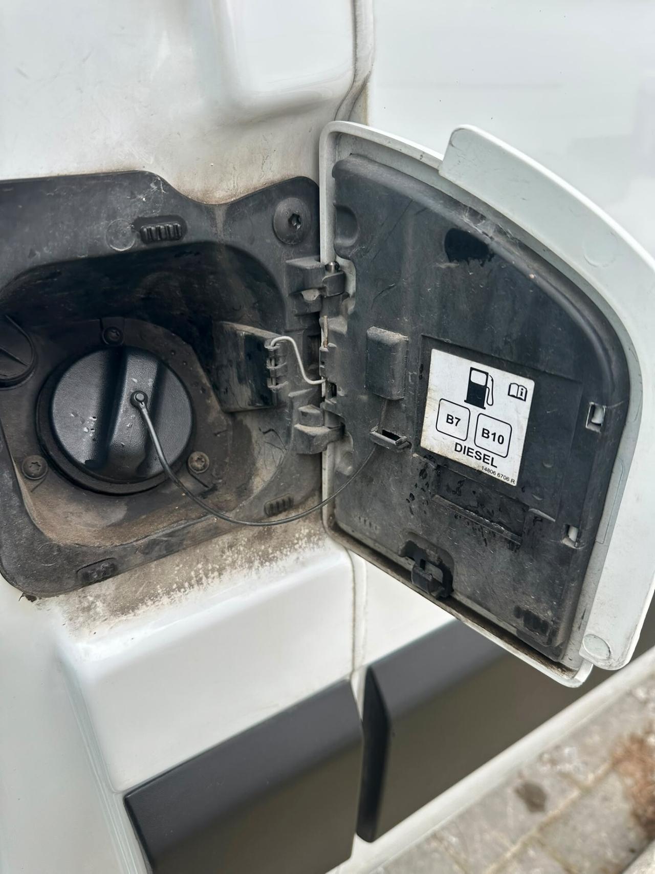Nissan Interstar 35 2.3 dCi 135CV PL-TN N-Connecta Furgone