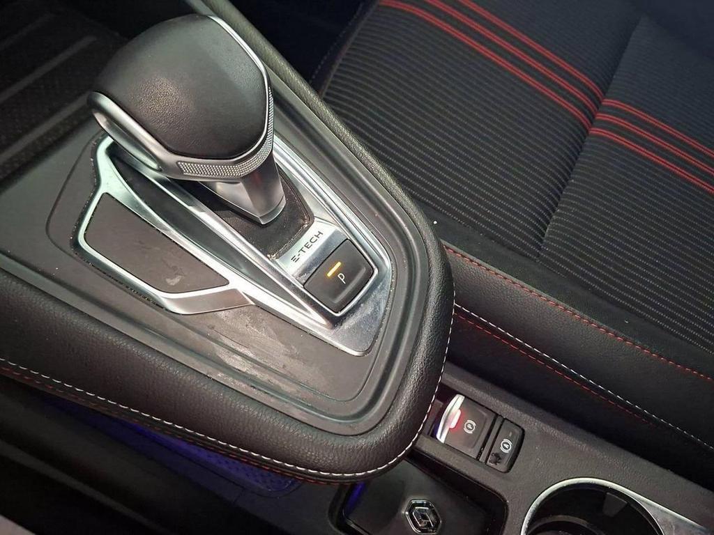 Renault Captur 1.6 Hybrid RS Line E-Tech Auto