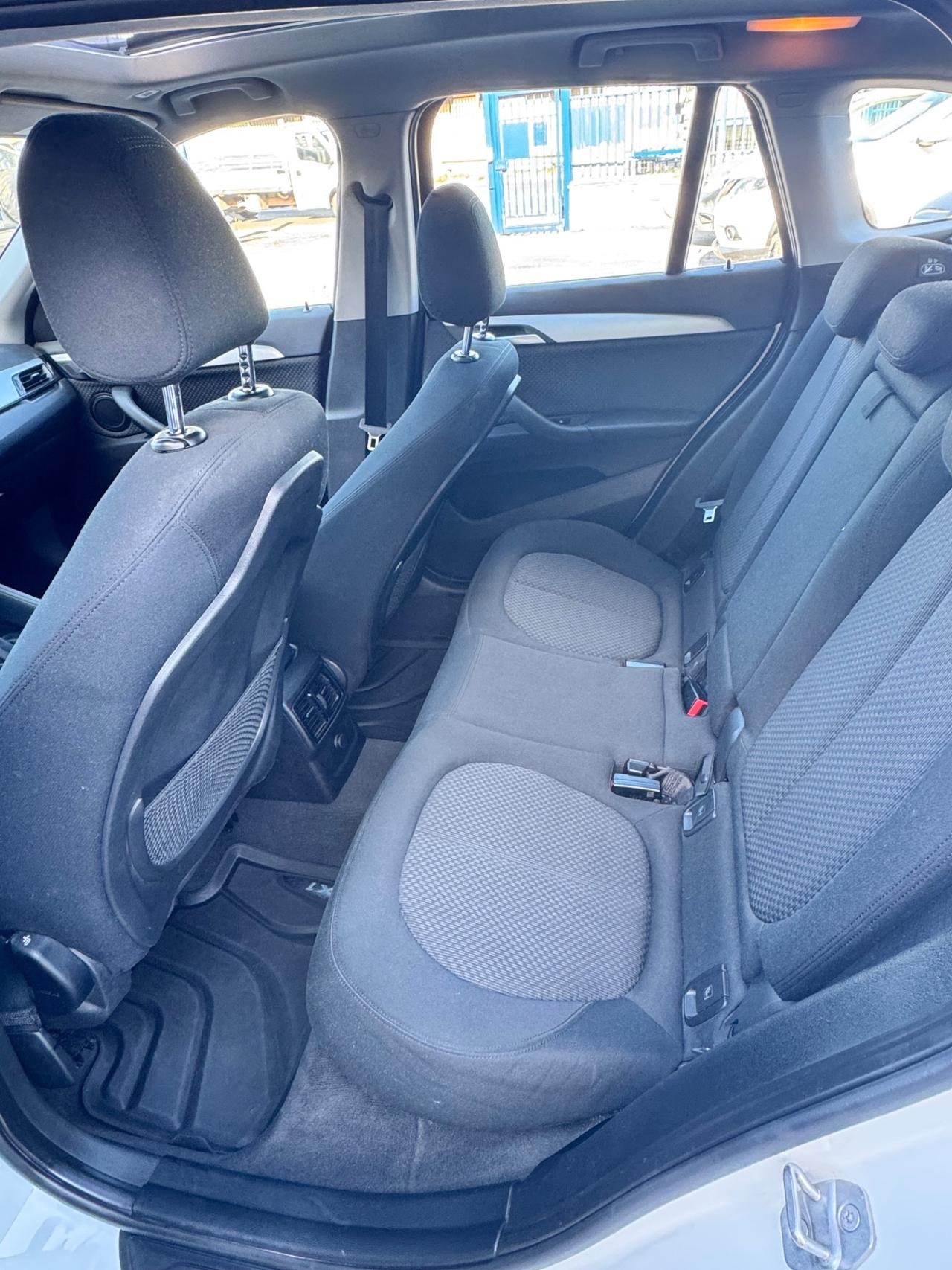 Bmw X1 sDrive16d Advantage tetto apribile