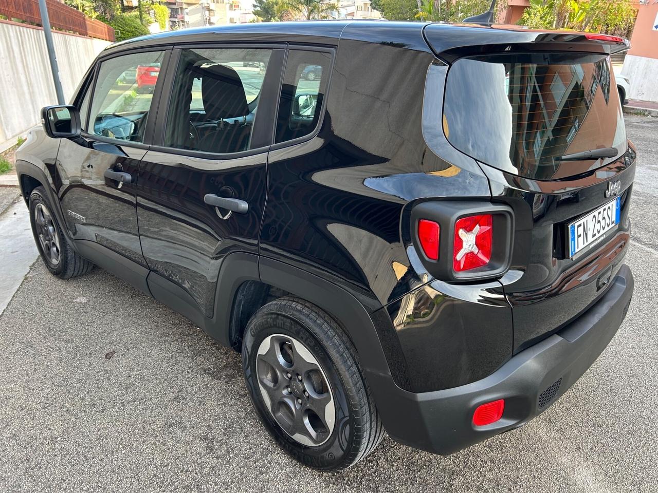 Jeep Renegade 1.6 Mjt Sport ideale per neo patenta