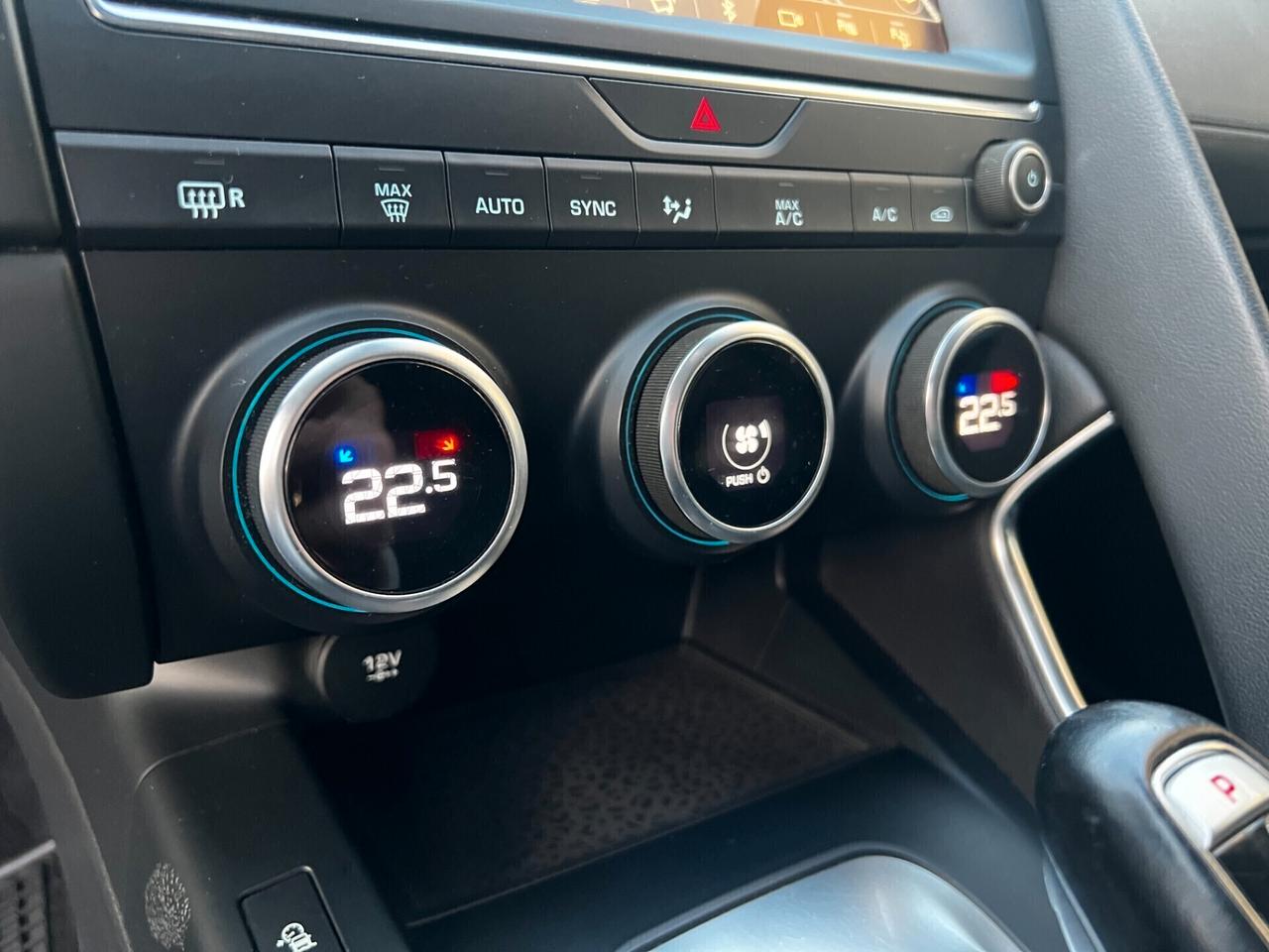 Jaguar E-Pace 2.0D 150 CV - 2018 AUTO- DYNAMIC