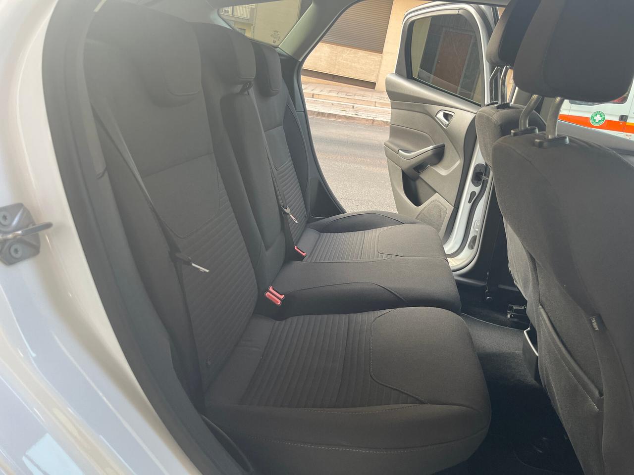 Ford Focus 1.5 TDCi 120 CV ST Line