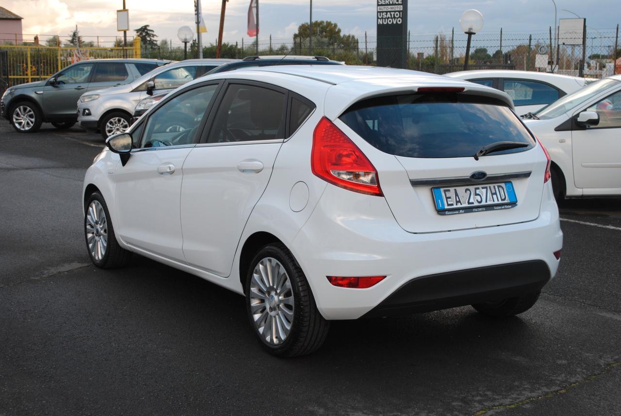 FORD FIESTA 1.2 82 CV OK NEOPATENTATI