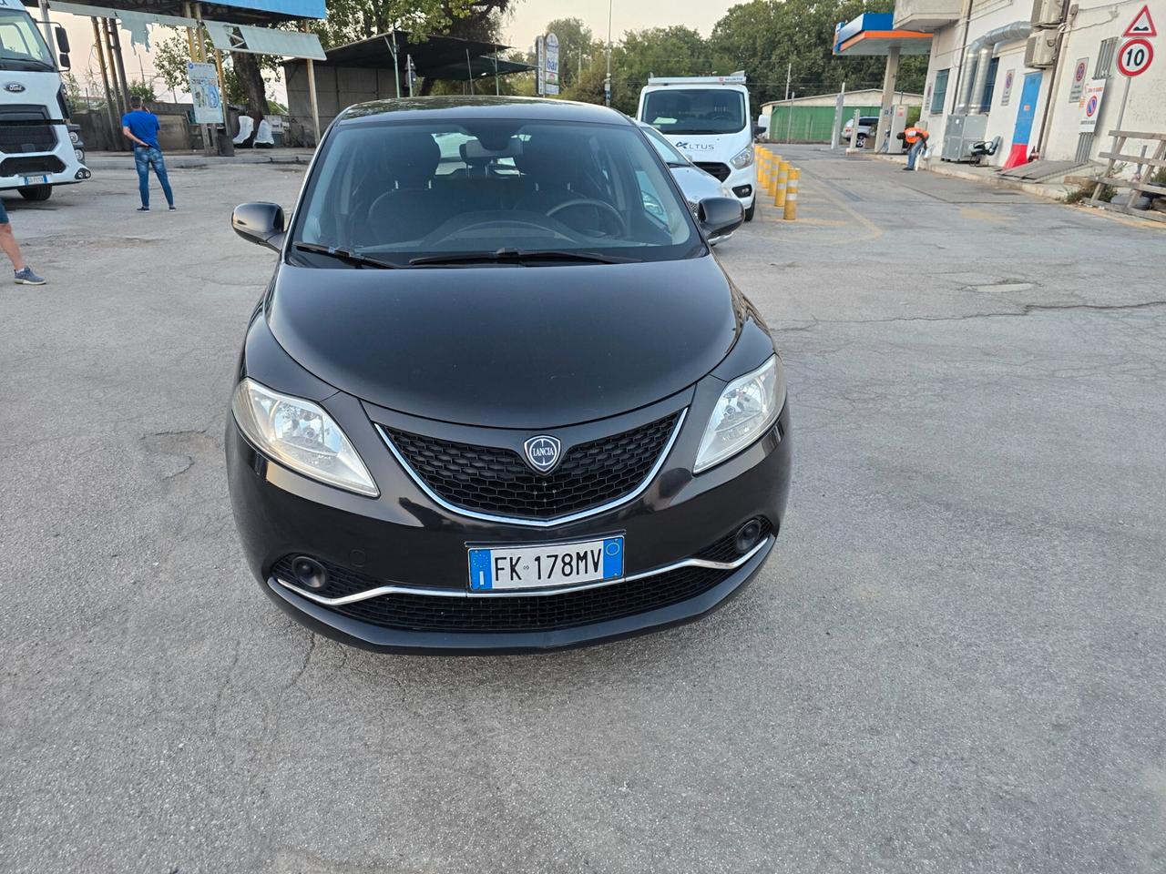 Lancia Ypsilon 1.2 69 CV 5 porte GPL Ecochic Gold